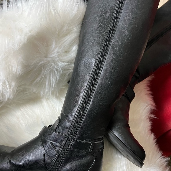 Kenneth Cole - Picture 5 of 5